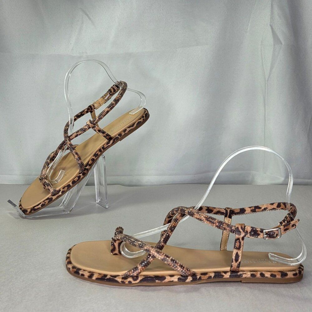 NWT Kenneth Cole Reaction Women's Waltz Strappy Square Toe Flat Sandals Leopard